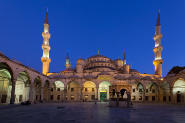 Fototapeta na wymiar wieczór w Meczet w Stambule, Turcja