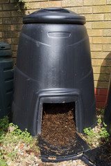 Compost bin
