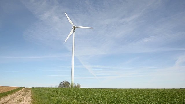 Windrad und Land