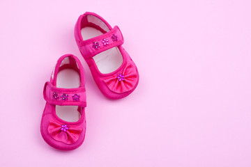 a pair of baby shoes