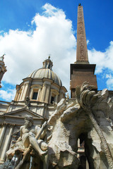 Obelisco e chiesa di Piazza Navona, Roma, Italia