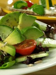 Avocado salad