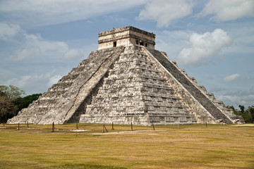 The main pyramid of Chichen Itza