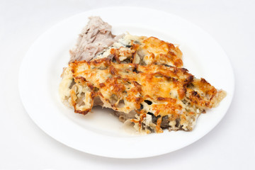 fish baked under cheese