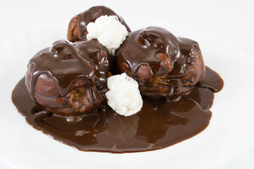 profiteroles