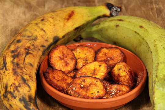 frittierte Kochbananenscheiben