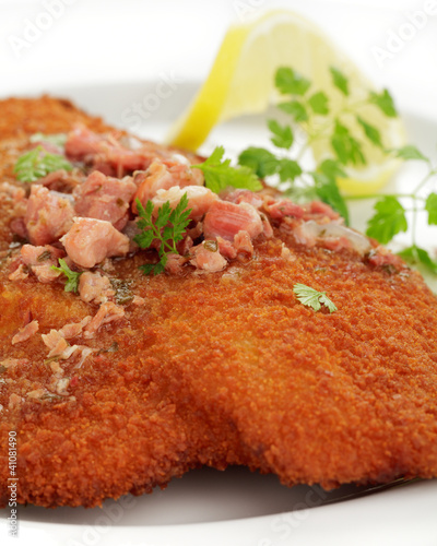 &amp;quot;Paniertes Schollenfilet mit Specksauce&amp;quot; Stockfotos und lizenzfreie ...