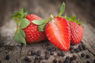Erdbeeren, Pfefferkörner