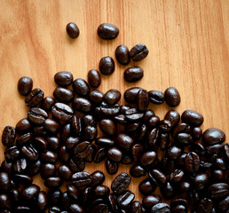Roasted coffee beans .