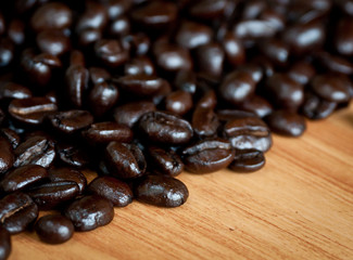 Roasted coffee beans .
