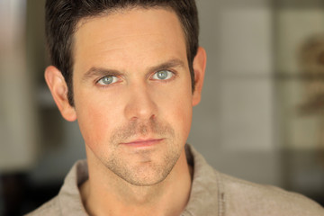 Obraz premium Man face up close