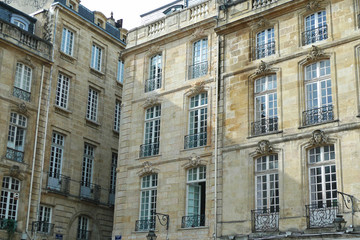 Fototapeta na wymiar stare fasady francuski
