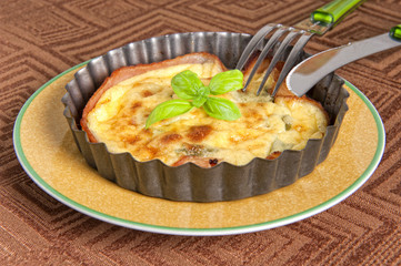 Eggs and bacon tart