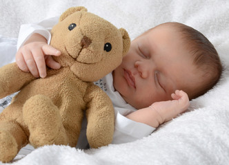 Baby mit Bärchen © S.Kobold