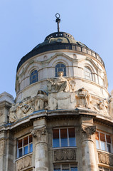 Fototapeta na wymiar Ornate facade of building in Budapest Hungary