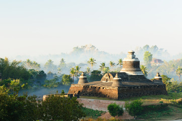 Myanmar (Burma), Mrauk U - Dukkanthein Paya