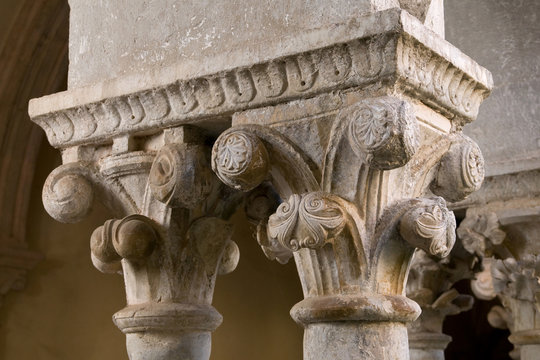coppia di capitelli