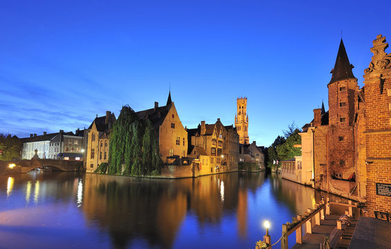 Rozenhoedkaai in Br&uuml;gge Westflandern Belgien