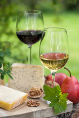 Käse und Wein