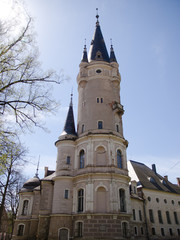 wieża pałacu