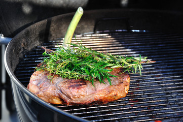 t bone steak grillen
