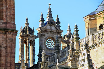 Fototapeta na wymiar details of the famous Catholic cathedral in Astorga, Spain