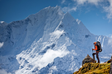 Naklejka na ściany i meble Piesze wycieczki w Himalaje