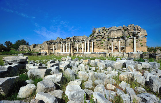 Antic bath