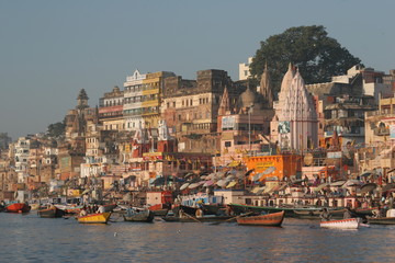 Varanasi - Blick vom Fluss