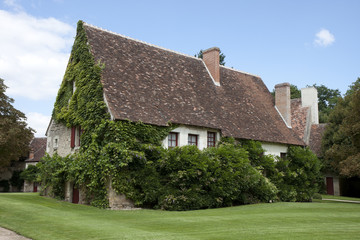 Fototapeta na wymiar Typical french house
