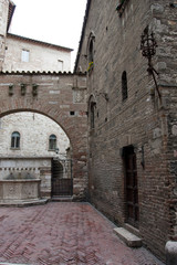 Fototapeta na wymiar Słynne fontanny w centrum Perugia