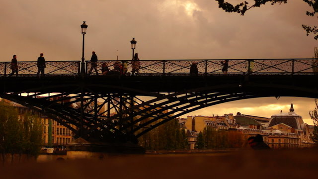 Paris famous bridge