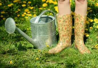 Waterpot and rubber boots