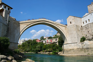 Fototapeta na wymiar Stary most w Mostarze, Bośnia i Hercegowina