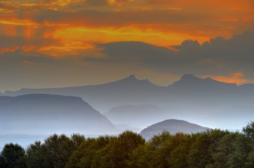 Misty mountain sunset. Hodson's Peaks