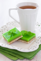 Lime mint cookie bar