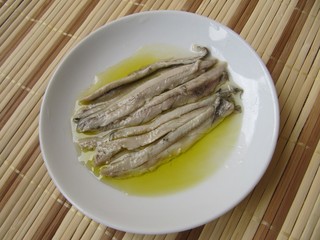 Plato de boquerones en aceite y vinagre.