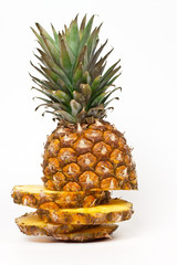 sliced  pineapple ​​