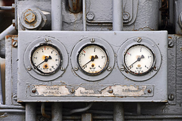 Manometer einer Maschine