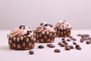 chocolate cupcakes