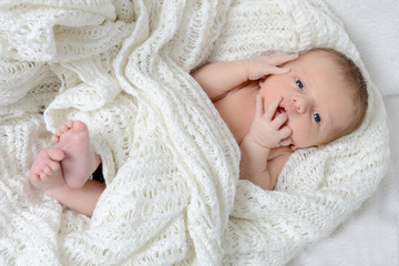 Baby hat Hunger