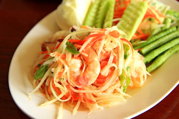 Seafood Green papaya salad