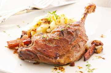 Entenbraten mit Kartoffeln