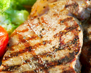 Grilled Beef Steak with Vegetables