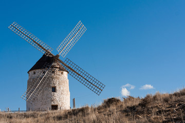 Fototapeta na wymiar Typical windmill in Castilla la Mancha, Spain