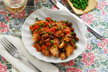 Tinca piseli e funghi Tench with peas and mushrooms