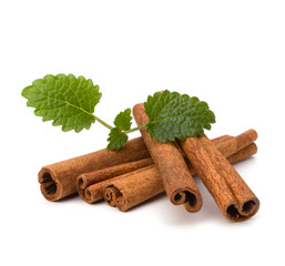 Cinnamon sticks
