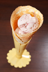 strawberry ice cream