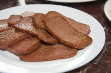 Cooked luncheon meat