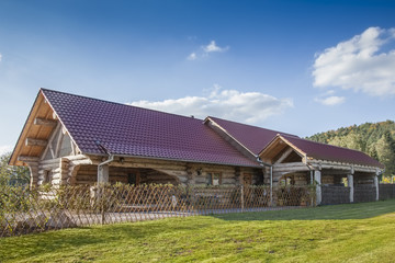 Obraz premium maison en rondins de bois